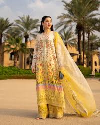 Faiza Saqlain AYA Luxury Lawn 26 - Arta
